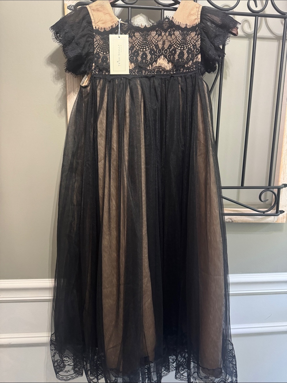Girls Black Lace & Taupe Tulle Party Dress NWT Sz 10 Dressy Trish Scully